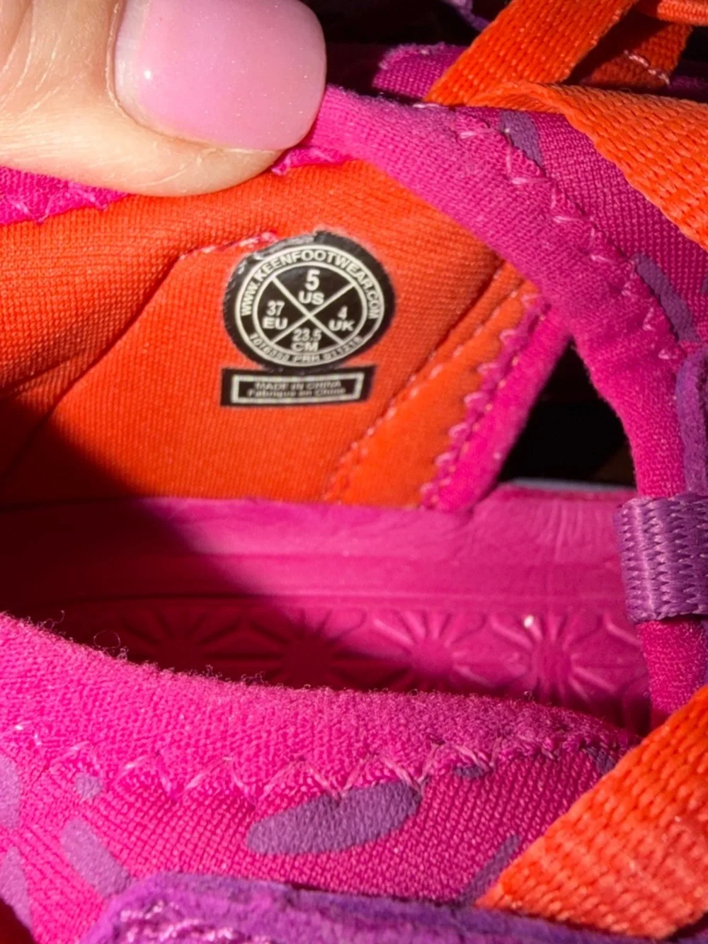 Keen Moxie Pink Orange Sneaker Sandal Youth Big Kids Size 5 Hiking